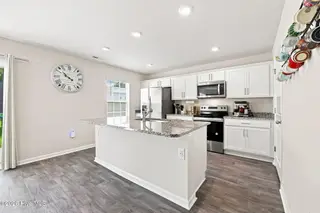 4009 Emerald View, New Bern, NC 28560 – photo 10: kitchen