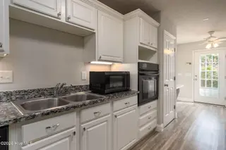 321 Barbara Drive, New Bern, NC 28562 – photo 18: Kitchen