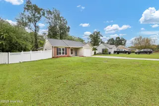 538 Shadowridge Road, Jacksonville, NC 28546 – photo 2: 2