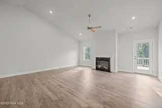 5712 Sloop Court, New Bern, NC 28560 – photo 17: 30-web-or-mls-DSC_4099