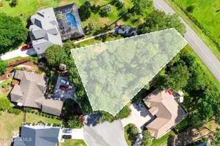 1816 Forest Oak Boulevard SW, Ocean Isle Beach, NC 28469 – photo 3: 1816 Forest Oak Blvd SW