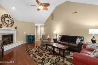 4414 Grey Oaks Court, Wilmington, NC 28412 – photo 8: GreyOaks4414-3LRDianeL33A7231-CR2