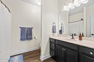 231 Holly Grove Court E, Jacksonville, NC 28540 – photo 13: Master Bathroom