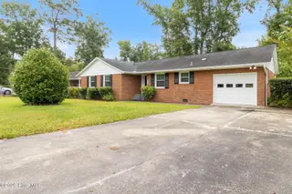 614 Wedgewood Road, Whiteville, NC 28472 – photo 1: Front View
