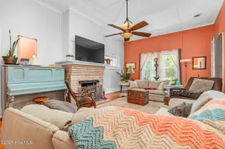 512 W Nash Street, Spring Hope, NC 27882 – photo 8: 026-512WestNashStreet-SpringHope-NC-2788