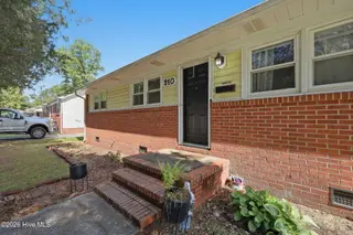 310 White Oak Street, Jacksonville, NC 28540 – photo 4: 37-web-or-mls-310 white oak st. 84
