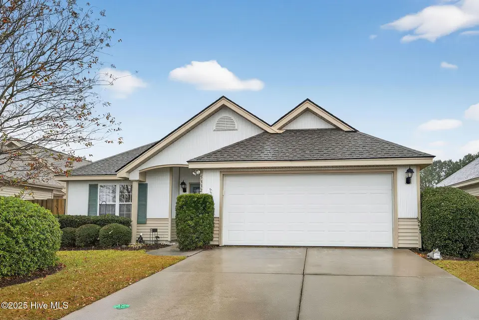 5332 Sun Coast Drive, Wilmington, NC 28411 – photo 1 of 37: 5332SunCoastDrive-26