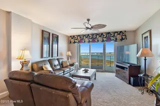 100 Olde Towne Yacht Club Drive 512, Beaufort, NC 28516 – photo 15: Open living room w/ views