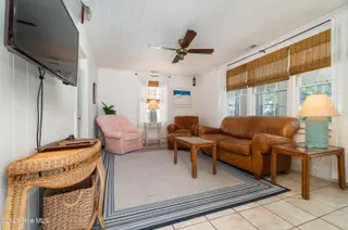 503 W Bogue Boulevard, Atlantic Beach, NC 28512 – photo 7: Great Room View