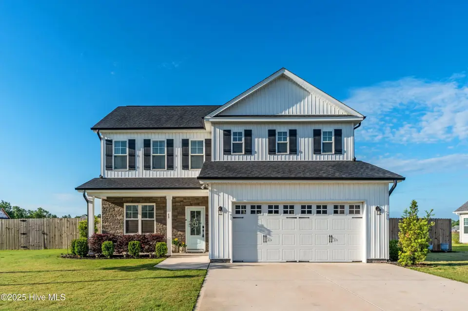 69 Bellows Lane, Rocky Point, NC 28457 – photo 1 of 40: 001-69BellowsLane-RockyPoint-NC-28457-SM
