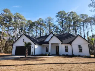 477 Oakwood Drive NW, Calabash, NC 28467 – photo 3: 20260107_125115