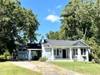 306 Sherwood Road, Jacksonville, NC 28540 – photo 1: 9b942470-b541-4e23-8e7a-12c17dc0a406