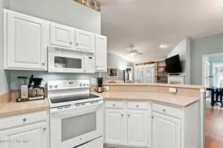 4080 Tea Olive Lane SE, Southport, NC 28461 — 3-bedroom home in Arbor Creek, Southport, NC, photo 8 of 30