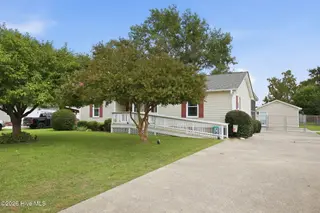2623 Thomas Langston Road, Winterville, NC 28590 – photo 4: 22-web-or-mls-IMG_0009 (1) - Copy
