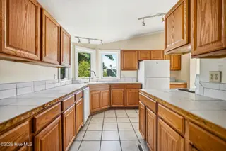 146 Ryder Cup Boulevard, Pinebluff, NC 28373 — 3-bedroom manufactured home in Oakwood Hill, Pinebluff, NC, photo 10 of 43