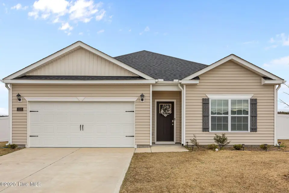 1215 Queensland Lane, Ayden, NC 28513 – photo 1 of 53: 1-web-or-mls-IMG_1321