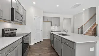 1013 Misty Creek Drive, Aberdeen, NC 28315 – photo 5: Kitchen