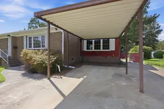 2002 Carey Road, Kinston, NC 28501 – photo 5: 50-web-or-mls-IMG_2642
