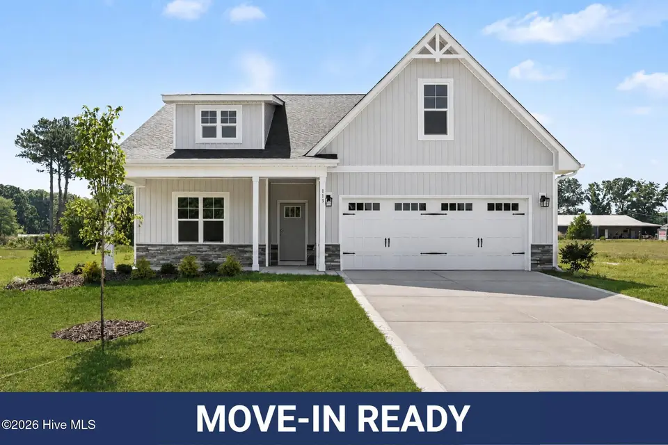 113 Yardley Drive, Smithfield, NC 27577 – photo 1 of 26: 113 Yardley