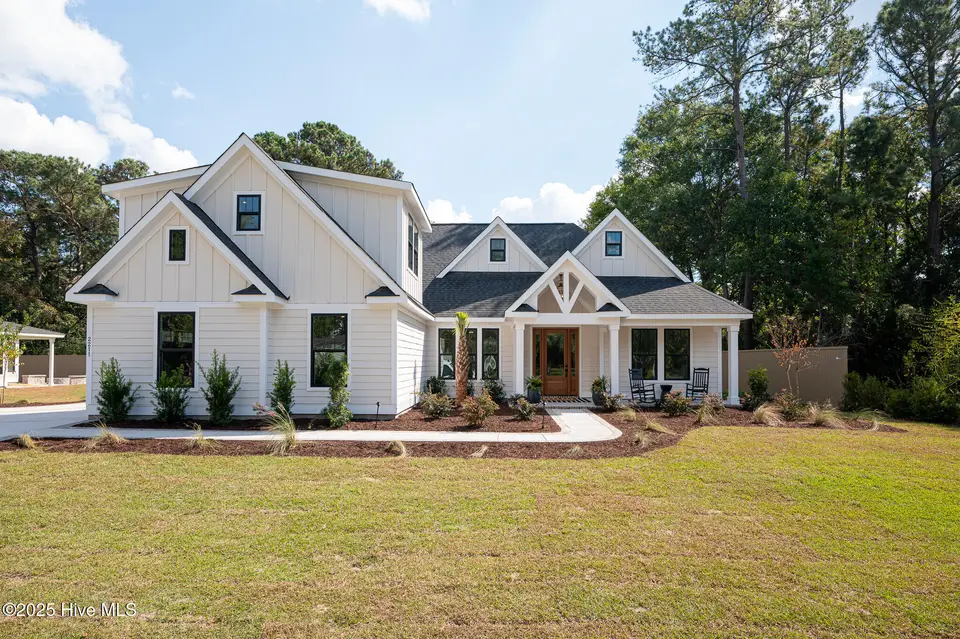 385 Crow Creek Drive NW, Calabash, NC 28467 – photo 1 of 41: CDWK_2211_EXT_11