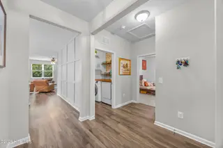 691 Avington Lane NE, Leland, NC 28451 – photo 18: Hallway