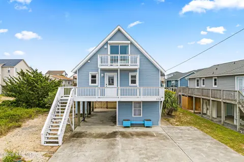 1218 N New River Dr, Surf City