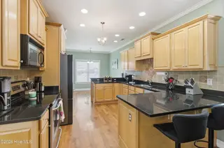 123 Mom Lane, New Bern, NC 28562 – photo 2: 123 Mom Lane, New Bern, NC 28562