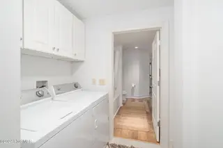 4425 Arendell Street 303 Harborside Club At 70 West, Morehead City, NC 28557 – photo 23: Adjacent laundry room