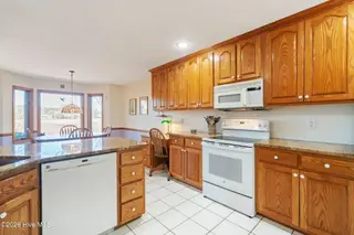 1461 S Shore Drive, Southport, NC 28461 – photo 20: Kitchen