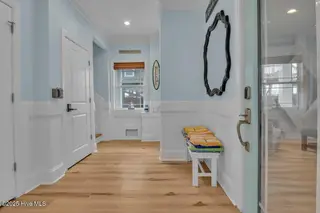 3713 Island Drive, North Topsail Beach, NC 28460 – photo 12: Entry Way