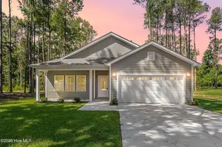 121 Neck Road SE, Bolivia, NC 28422 — 3-bedroom home, Bolivia, NC, photo 2 of 50