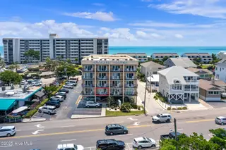 104 S Lumina Avenue Unit 103, Wrightsville Beach, NC 28480 — 1-bedroom condo in Summer Sands Condominiums, Wrightsville Beach, NC, photo 3 of 20