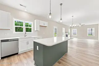 981 Rialto Lane, Ayden, NC 28513 – photo 15: 34-web-or-mls-IMG_3599_edit
