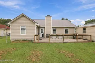 1305 Navarro Loop, Jacksonville, NC 28540 – photo 4: 7-web-or-mls-1305 Navarro Loop 21