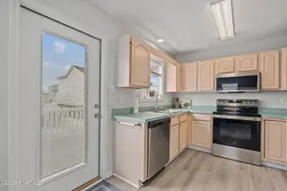 92 E Second Street, Ocean Isle Beach, NC 28469 – photo 18: 38-web-or-mls-DSC02292