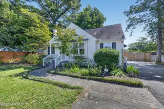 3611 Dickinson Avenue Ext, Greenville, NC 27834 — 3-bedroom home, Greenville, NC, photo 5 of 64: 005_DSC_6591