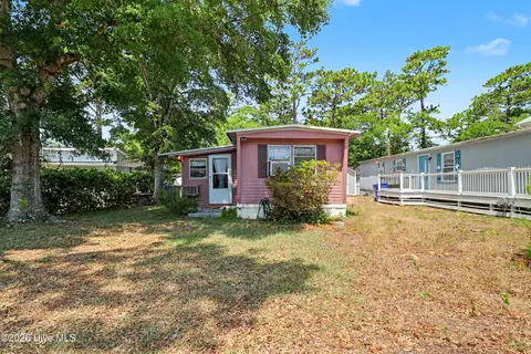 131 NE 75th Street, Oak Island