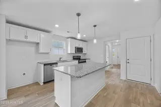 463 Hinton Lane SW 40, Ocean Isle Beach, NC 28469 – photo 10: 11_kitchen