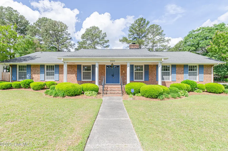 2000 Fairview Way, Greenville, NC 27858 – photo 1 of 49: Front view