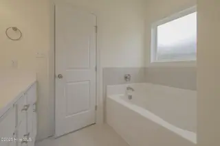608 Indigo Johnston Drive, Jacksonville, NC 28546 – photo 14: IMG_7081-HDR