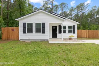 629 Walnut Drive, Jacksonville, NC 28540 – photo 1: front of home