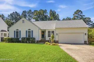 1709 Candlewood Lane, New Bern, NC 28562 – photo 1: 1709 Candlewood Lane