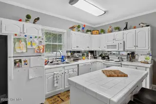 2906 Derby Drive, Kinston, NC 28504 – photo 10: IMG_1022