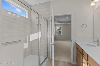 692 Edgeside Drive SE, Bolivia, NC 28422 – photo 14: Primary Shower