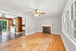 102 N Meade Street, Greenville, NC 27858 – photo 2: 5-web-or-mls-IMG_1116
