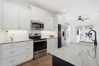 8701 Maple Ash Trail NE, Leland, NC 28451 — 4-bedroom home in Compass Pointe, Leland, NC, photo 16 of 47