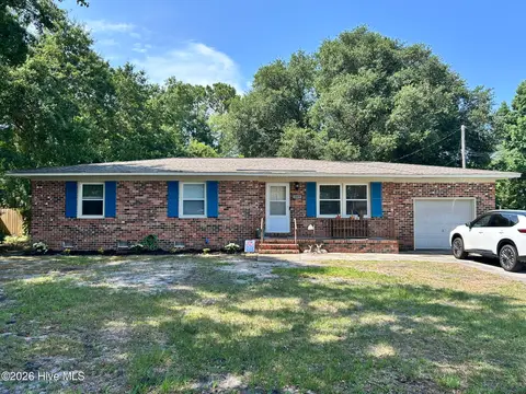 549 Mohican Trl, Wilmington
