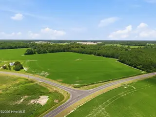 1175 Laurie Ellis Road, Winterville, NC 28590 – photo 16: 16-web-or-mls-DJI_20260730140020_0089_D