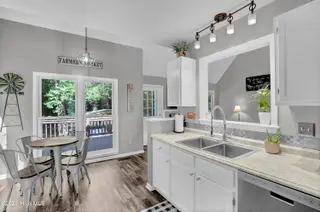 917 Mandarin Trail, Jacksonville, NC 28540 — 3-bedroom home in South Creek, Jacksonville, NC, photo 13 of 51