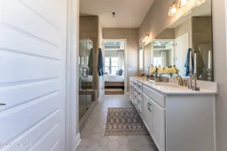 243 Dona Drive, Carthage, NC 28327 – photo 18: 27 HHHunt Homes Retreat Primary Bath